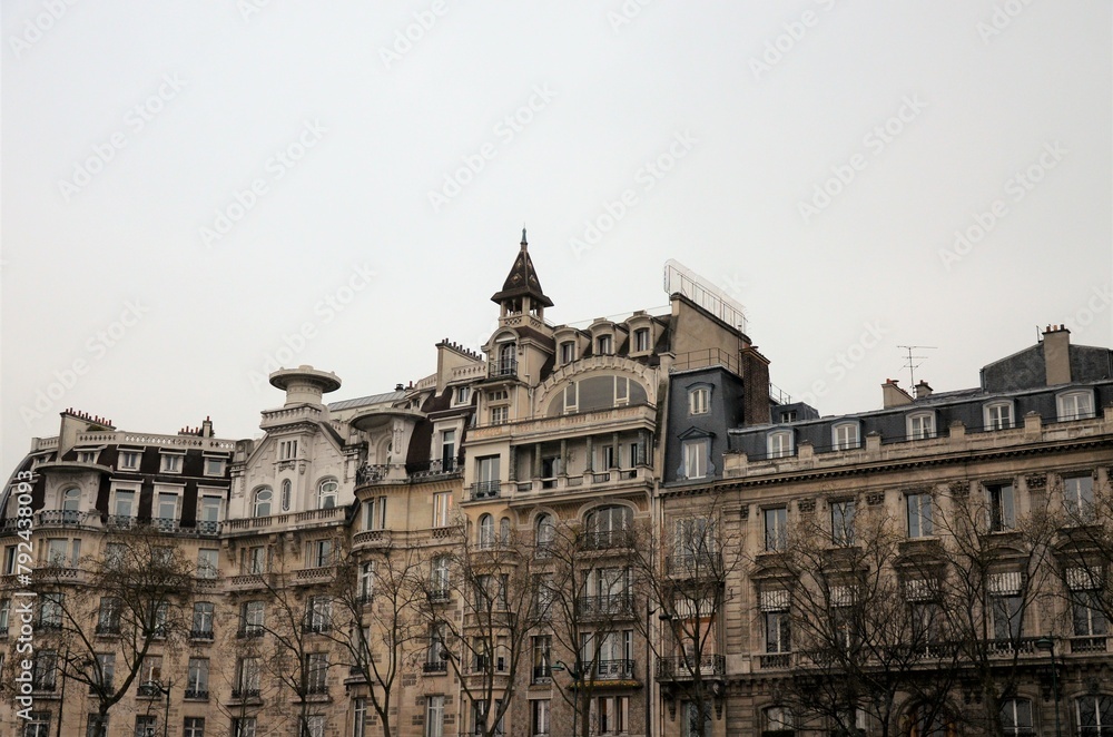 Fototapeta premium Paris, France 03.23.2017: old architecture in Paris