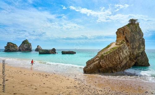 Woman walking at the stunni...