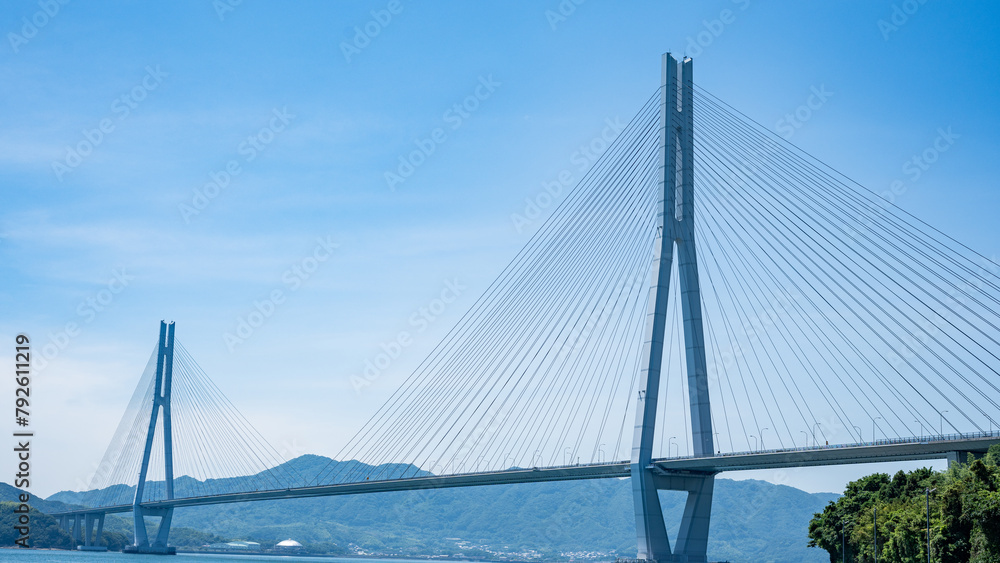 Fototapeta premium しまなみ海道の大三島と多々羅大橋