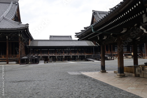 A scene of the precincts of Nishi-hongan-ji in Kyoto City photo