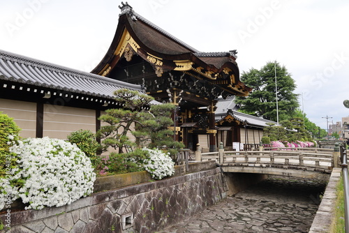 A Japanese temple : the scene of an entrance gate to the precincts of Nishi-hongan-ji Temple in Kyoto City photo