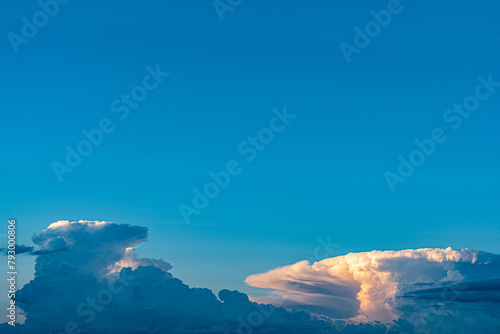 Gewitterwolken türmen sich auf! photo