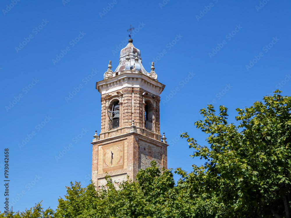 Scenic view of the Bell Tower at La Morra (Torre Campanaria di La Morra) in Langhe wine region of Piedmont (Piemonte), Italy, Europe. Clear blue sky in summer. Historic center in the belvedere square