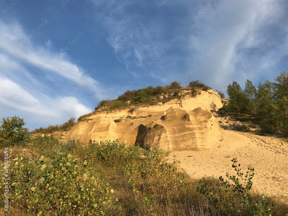 Φωτογραφία Sandstone hill Sandberg in Bratislava, Devínska Nová Ves part of the Devínska Kobyla National Nature Reserve