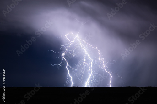 Lightning storm in the night sky © JSirlin