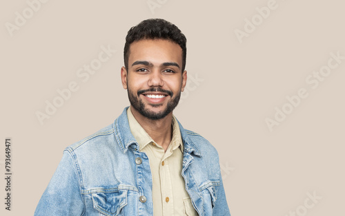 Closeup portrait of handsome smiling young man. Laughing joyful cheerful men studio shot. Isolated on gray background © kite_rin