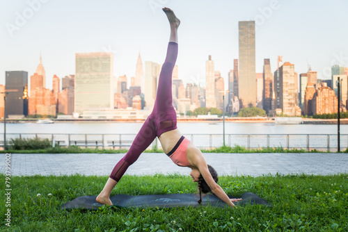 Photography Woman doing yoga in a park - Sportive female adult doing meditation and gymnasti