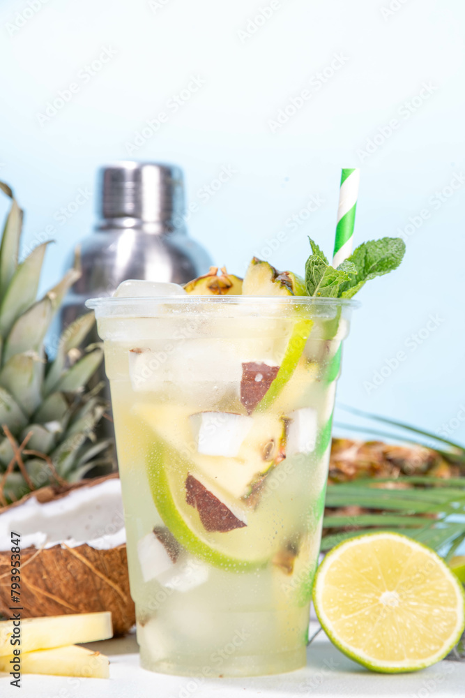 Fototapeta premium Pineapple coconut lemonade mojito drink