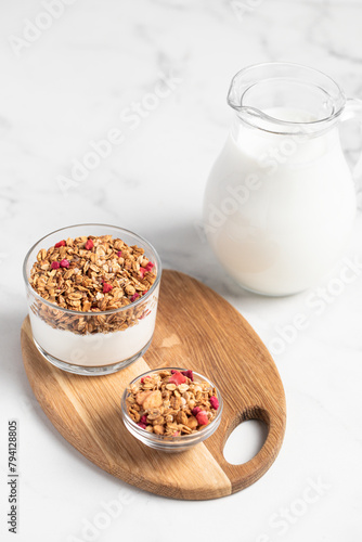 homemade granola, healthy breakfast, granola with yogurt