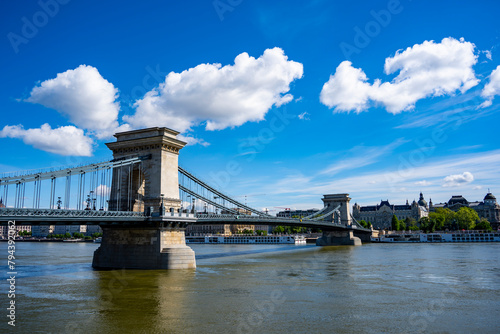 Fototapeta Naklejka Na Ścianę i Meble -  Budapest-bridges