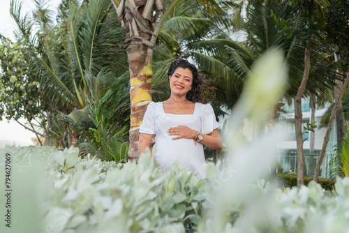 Blissful Maternity in Tropical Ambiance