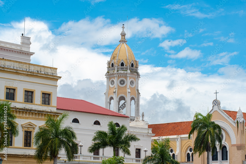 Obraz premium Campanario de iglesia en Casco Viejo, Panamá