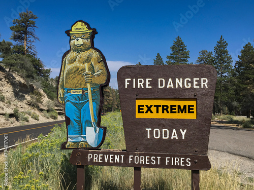 extreme fire danger sign