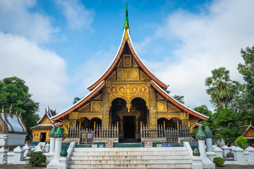 Naklejka premium Wat Xiengthong in Luang Prabang, Lao PDR
