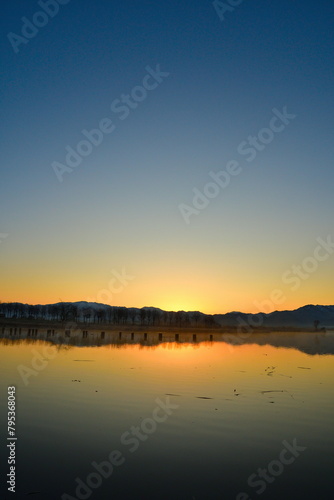 朝の福島潟（新潟県） © UI_forever