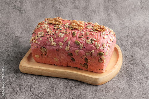 Baked Whole wheat beetroot bread with grains