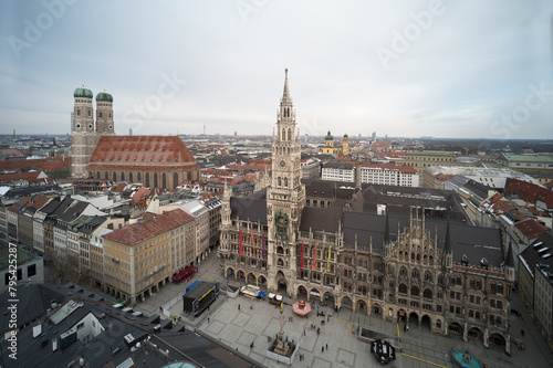 Blick über München mit dem Rathaus
