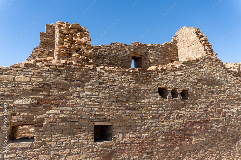 Casa Bonito pueblo at Chaco Culture National Historical Park in New Mexico. Chaco Canyon was an Ancestral Puebloan culture center with many pueblos. Southern wall showing core-and-veneer construction.