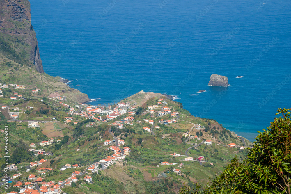 Φωτογραφία Madeira island Portugal aerial views from viewpoint in the North of the island
