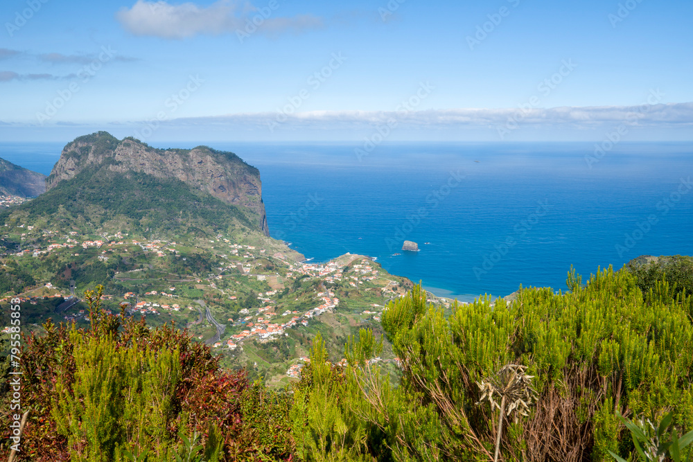 Φωτογραφία Madeira island Portugal aerial views from viewpoint in the North of the island