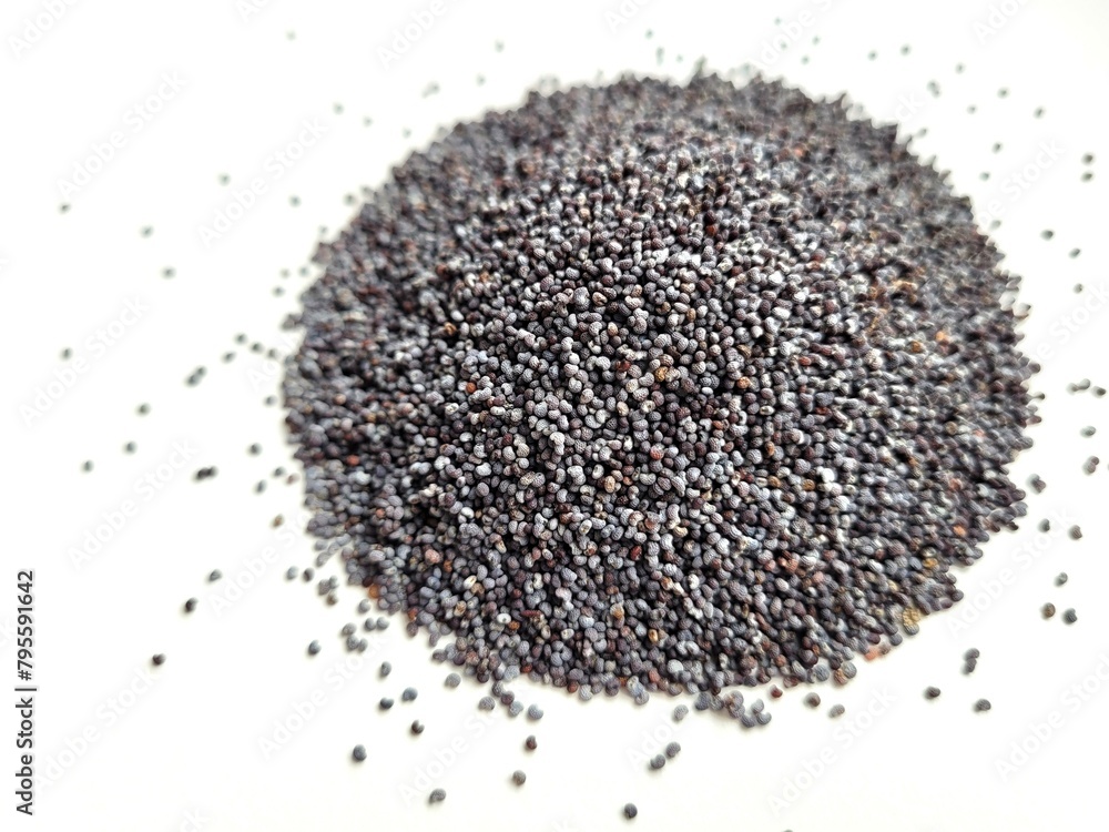 Portion of poppy seeds for good taste. Portion of poppy seeds for good taste.