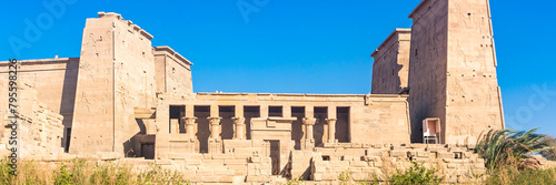 Tableau sur toile Philae temple in aswan on the Nile in Egypt