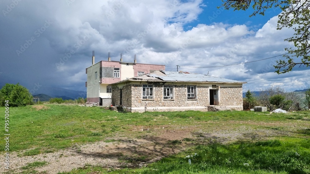 Obraz premium Old house