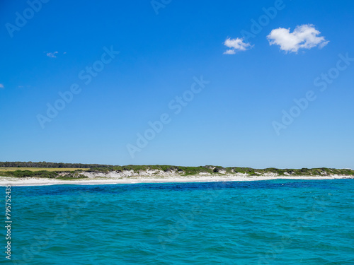 Fototapeta Naklejka Na Ścianę i Meble -  White sands and turquoise waters of the Bay of Fires, Tasmania