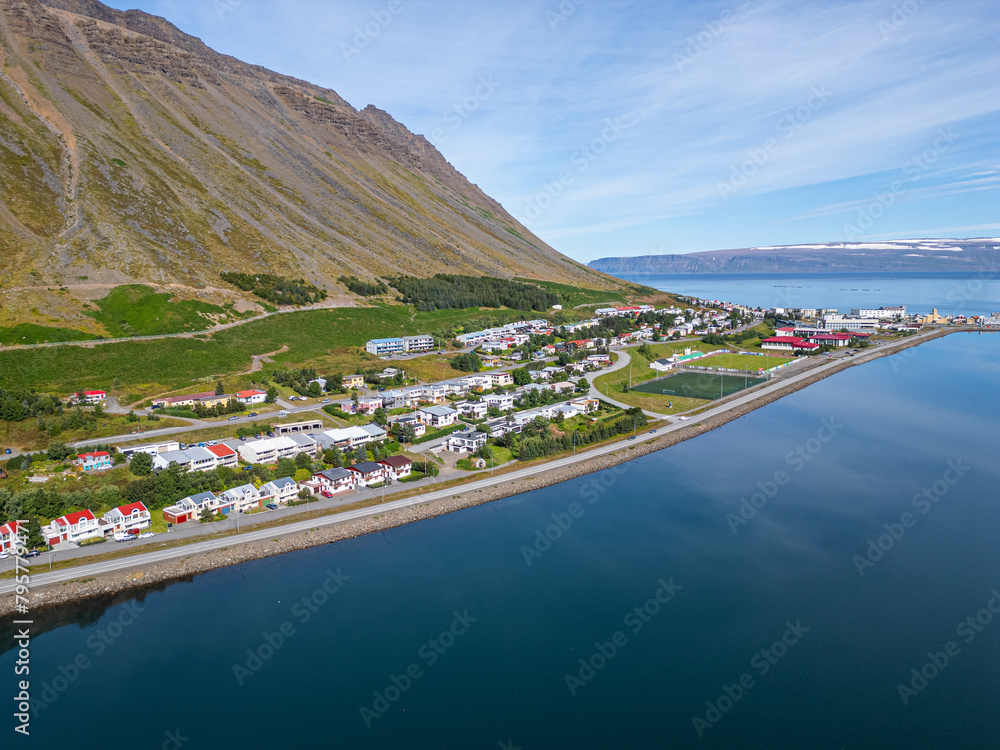 Obraz premium Aerial view of town of Isafjordur in the Icelandic westfjords