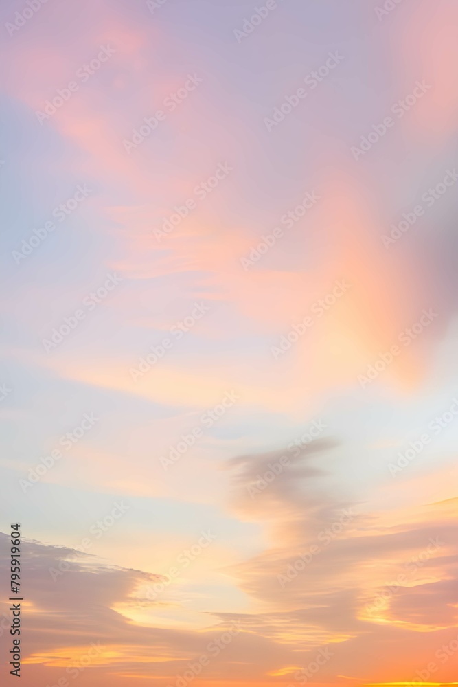 Fototapeta premium 夕焼けの淡いオレンジと水色の爽やかな空