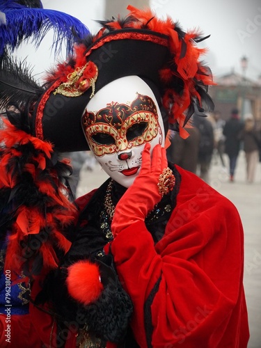 maschera veneziana primo piano photo