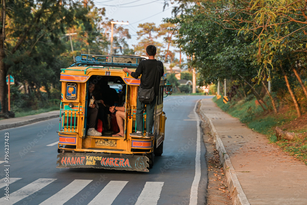 Obraz premium Baguio, Benguet, Philippines - April 1, 2024 - Traditional Jeep Jeepney
