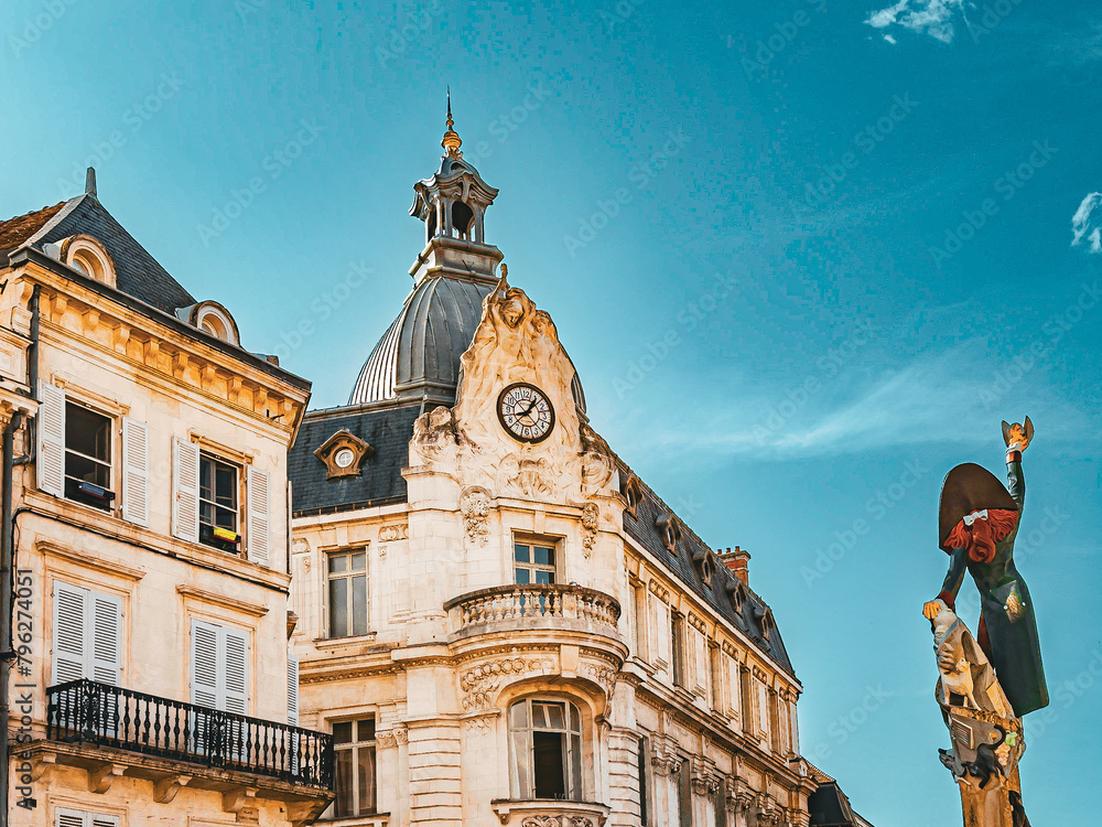 Naklejka premium Cultural Heritage Explored: Discovering Auxerre's Timeless Street Scenes