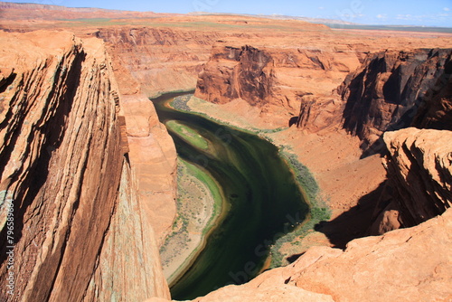 Reflection Canyon est un canyon splendide au bout du lac Powell au cœur de la Glen Canyon National Recreation Area. photo