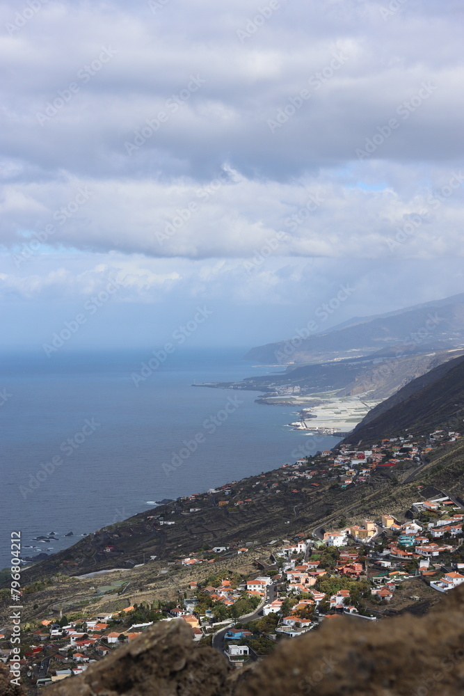 Fototapeta premium View from the crater in Funcaliente on the canary island La Palma