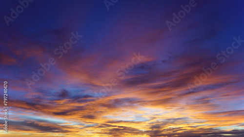 Fototapeta Naklejka Na Ścianę i Meble -  Beautiful colorful cloudscapes as seen around sunset.