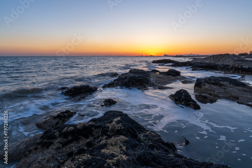 In the evening, the seaside scenery