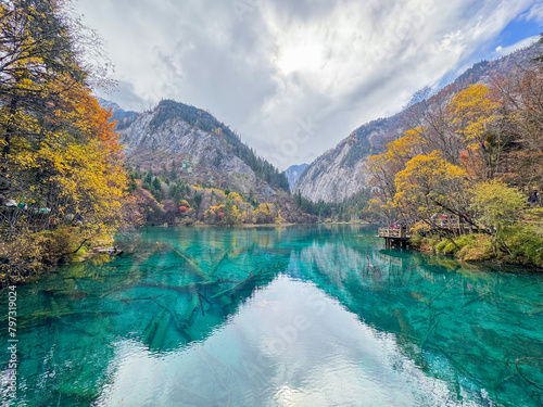 Five Flower Lake: Colorful Serenity