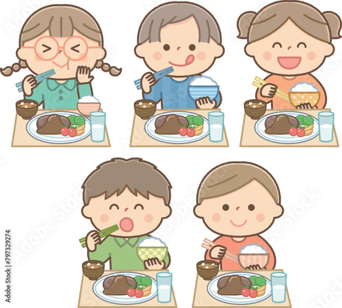 食事をする子供達のセット