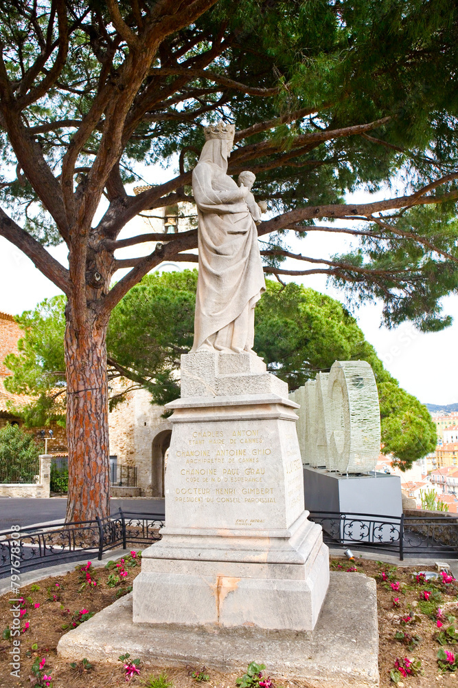 Monument to the Virgin Mary in Cannes, France