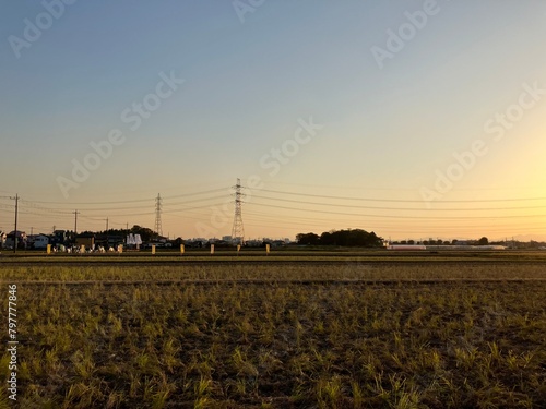 田舎の秋の夕暮れ