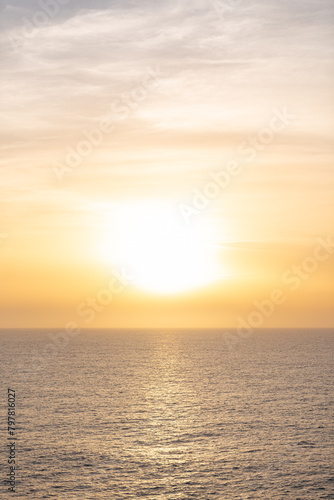 Beautiful photo of the sea - beautiful golden sun © Mateus