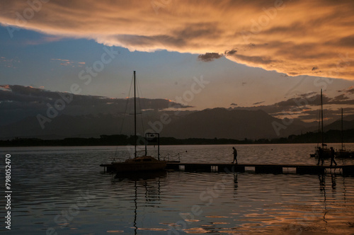Wallpaper Mural Lago di Viverone Torontodigital.ca