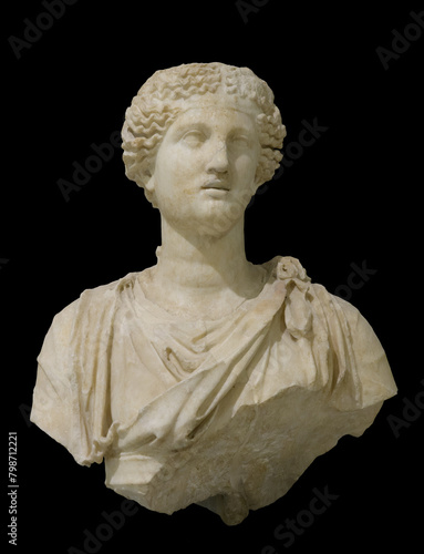 Female statue from the Horti Tauriani, Roman, photo
