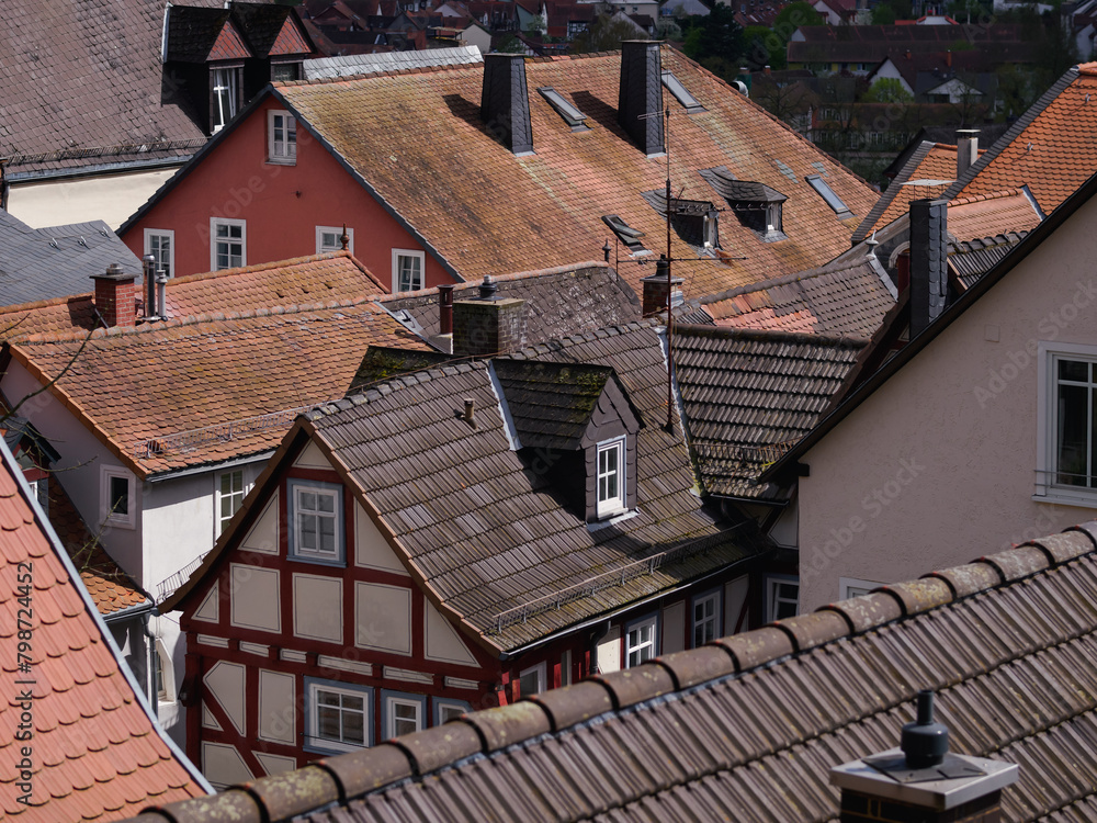 In der Oberstadt Marburgs, alte enge Gassen, Dächer