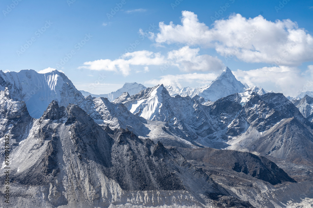 The snow-covered landscape of the Himalayas is an unforgettably beautiful sight. The snow-covered landscape of the Himalayas is an unforgettably beautiful sight.