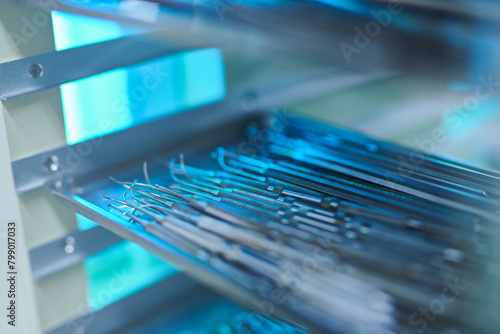 Bilde på lerret 無菌状態の医療用ステンレス器具