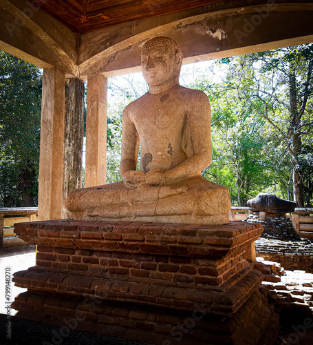 buddha statue in temple si sanphet