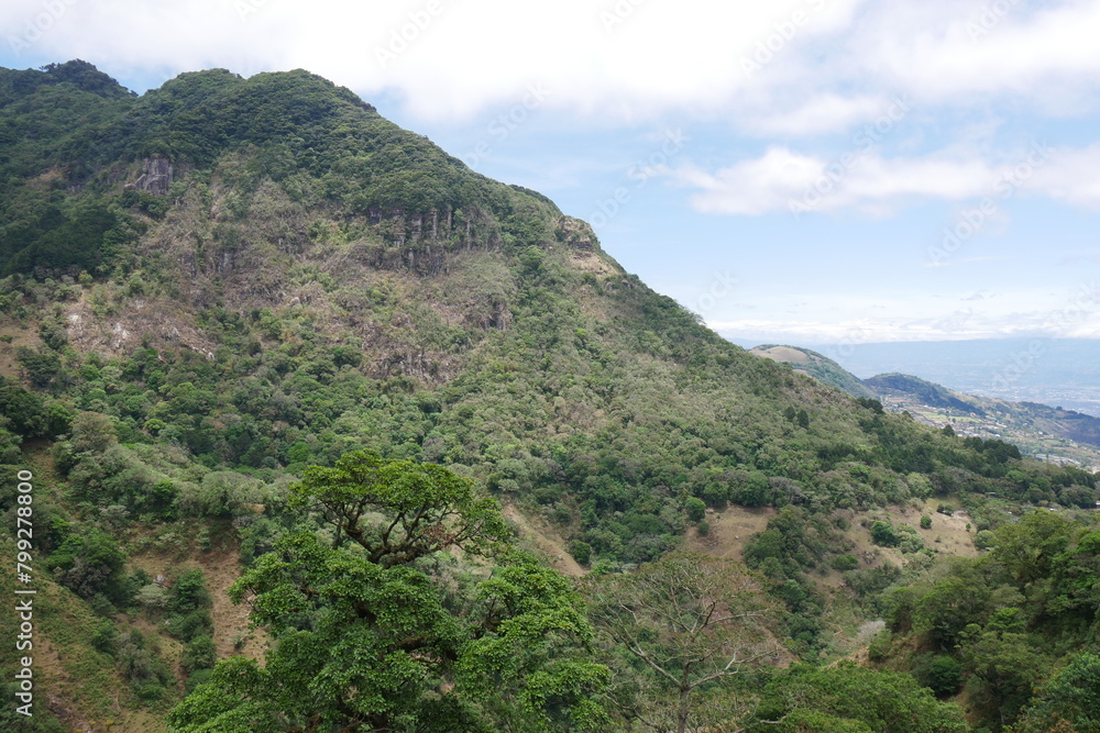 Berggipfel Cerro Piedra Blanca in den Bergen von Escazú bei San José in Costa Rica