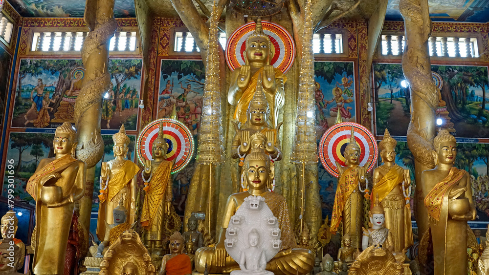 Mongkol Serei Kien Khleang Pagoda in Phom Penh